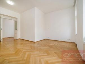 Pronájem bytu 2+kk, Praha - Vinohrady, Vinohradská, 62 m2