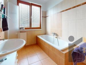 Prodej kanceláře, Praha - Hostivař, Hornoměcholupská, 537 m2