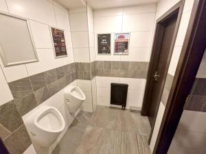 Pronájem obchodního prostoru, Praha - Strašnice, Nad Primaskou, 137 m2