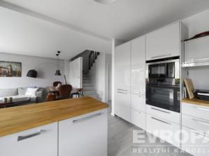 Prodej rodinného domu, Plzeň - Valcha, Jiřičková, 130 m2