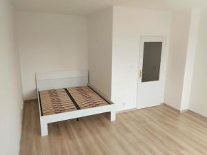 Pronájem bytu 1+kk, Plzeň, Moravská, 38 m2