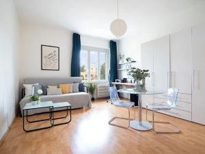 Prodej bytu 1+kk, Praha - Strašnice, Černokostelecká, 33 m2