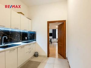 Prodej bytu 1+kk, Praha - Staré Město, Hradební, 42 m2