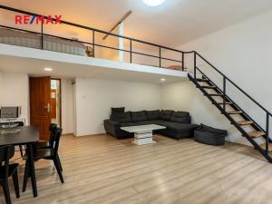 Prodej bytu 1+kk, Praha - Staré Město, Hradební, 42 m2