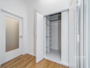 Pronájem bytu 2+kk, Praha - Žižkov, Krásova, 63 m2