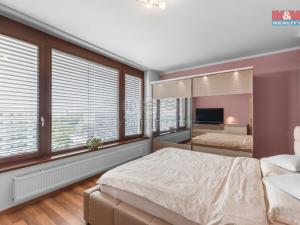 Prodej bytu 2+kk, Praha - Hlubočepy, Devonská, 88 m2