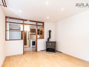 Prodej bytu 1+kk, Zvěstov - Roudný, 25 m2