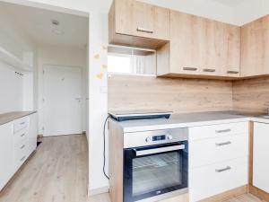 Pronájem bytu 2+kk, Praha - Jinonice, Peroutkova, 32 m2