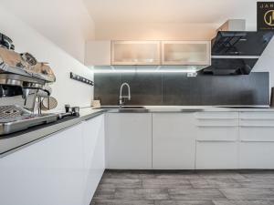 Prodej bytu 3+1, Praha - Modřany, Božetická, 73 m2