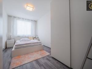 Prodej bytu 3+1, Praha - Modřany, Božetická, 73 m2