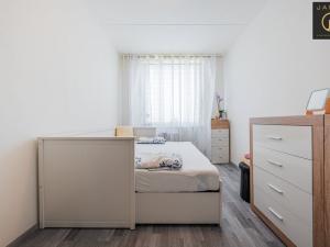 Prodej bytu 3+1, Praha - Modřany, Božetická, 73 m2
