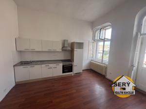 Pronájem bytu 4+kk, Telč - Telč-Vnitřní Město, Palackého, 90 m2