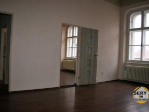 Pronájem bytu 4+kk, Telč - Telč-Vnitřní Město, Palackého, 90 m2