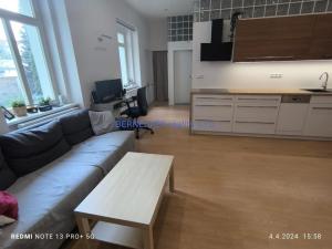 Pronájem bytu 2+kk, Hradec Králové, třída Karla IV., 57 m2