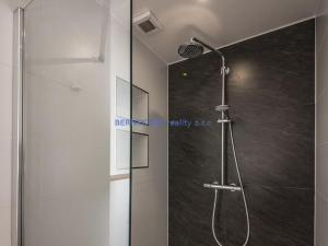 Pronájem bytu 2+kk, Hradec Králové, třída Karla IV., 57 m2