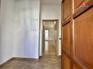 Pronájem bytu 1+kk, Jindřichův Hradec - Jindřichův Hradec I, nám. Míru, 25 m2
