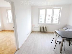 Pronájem bytu 2+kk, Praha - Hostivař, Bělinského, 35 m2