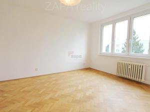 Pronájem bytu 2+kk, Praha - Hostivař, Bělinského, 35 m2