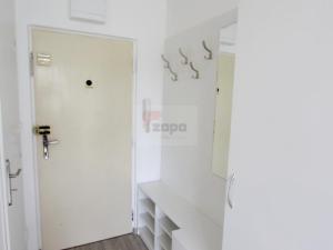 Pronájem bytu 2+kk, Praha - Hostivař, Bělinského, 35 m2