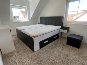 Pronájem rodinného domu, Hřebeč, Bezručova, 150 m2