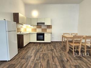 Pronájem bytu 2+kk, Písek - Vnitřní Město, Velké náměstí, 72 m2