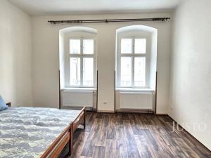 Pronájem bytu 2+kk, Písek, Velké náměstí, 72 m2
