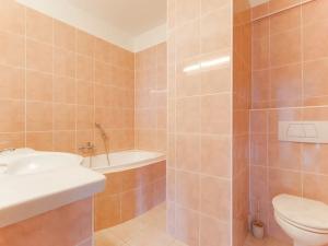 Prodej bytu 2+kk, Praha, Peroutkova, 53 m2
