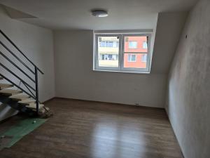 Pronájem bytu 3+kk, Kladno, Poděbradova, 58 m2
