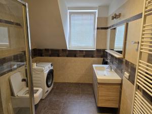 Pronájem bytu 3+kk, Kladno, Poděbradova, 58 m2