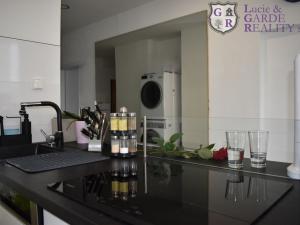 Prodej bytu 2+1, Hluboká nad Vltavou, Fügnerova, 59 m2
