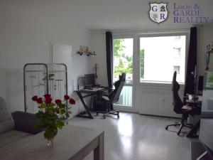 Prodej bytu 2+1, Hluboká nad Vltavou, Fügnerova, 59 m2