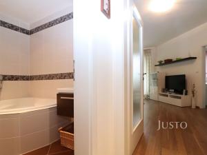 Pronájem bytu 2+kk, Praha - Letňany, Pavla Beneše, 59 m2