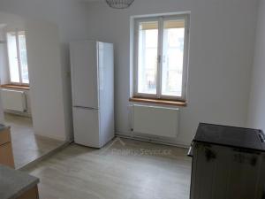 Pronájem bytu 1+kk, Nový Bor, Palackého náměstí, 30 m2