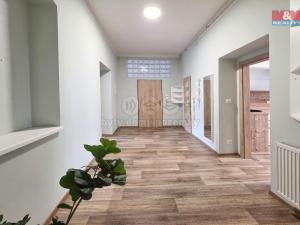 Pronájem bytu 4+1, Cheb, Májová, 117 m2
