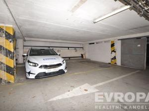 Prodej garážového stání, Praha - Krč, Štúrova, 15 m2