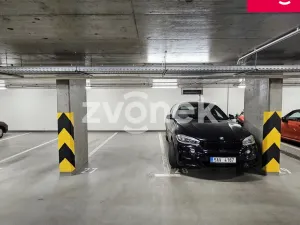 Prodej garáže, Praha - Žižkov, Jeseniova, 12 m2