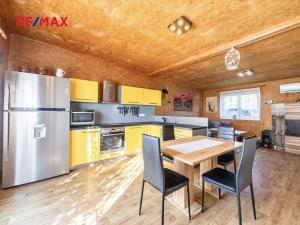 Prodej chaty, Káraný, 50 m2