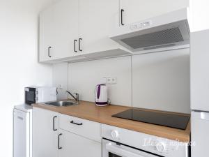 Pronájem bytu 1+kk, Praha - Kyje, Za černým mostem, 24 m2