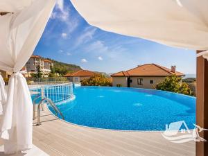 Prodej bytu 3+kk, Topola, Bulharsko, 160 m2