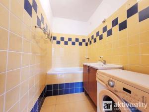 Pronájem bytu 3+kk, Praha - Bohnice, Hlivická, 60 m2