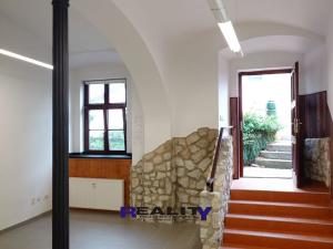 Pronájem kanceláře, Žatec, třída Obránců míru, 38 m2