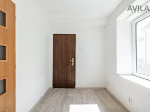 Prodej bytu 1+kk, Zvěstov - Roudný, 27 m2