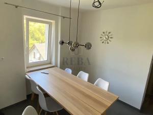 Prodej rodinného domu, Dalovice, Borská, 380 m2