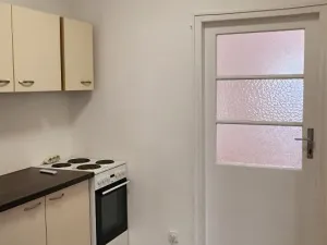 Pronájem bytu 2+kk, Praha - Vokovice, Africká, 44 m2
