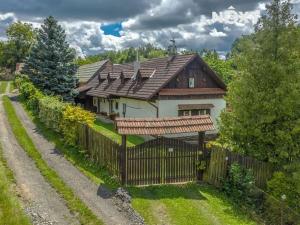 Prodej vícegeneračního domu, Neveklov, 200 m2