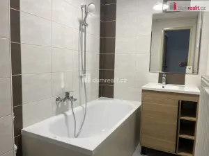 Pronájem bytu 2+1, Velvary, Na Průhoně, 70 m2