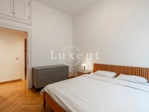 Pronájem bytu 2+kk, Praha - Malá Strana, Újezd, 73 m2