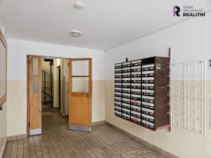 Pronájem bytu 3+kk, Praha - Řepy, Bazovského, 68 m2