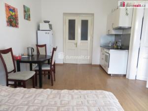Pronájem bytu 2+kk, Praha - Vršovice, 28. pluku, 44 m2