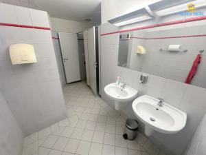 Pronájem kanceláře, Praha - Řepy, Karlovarská, 40 m2